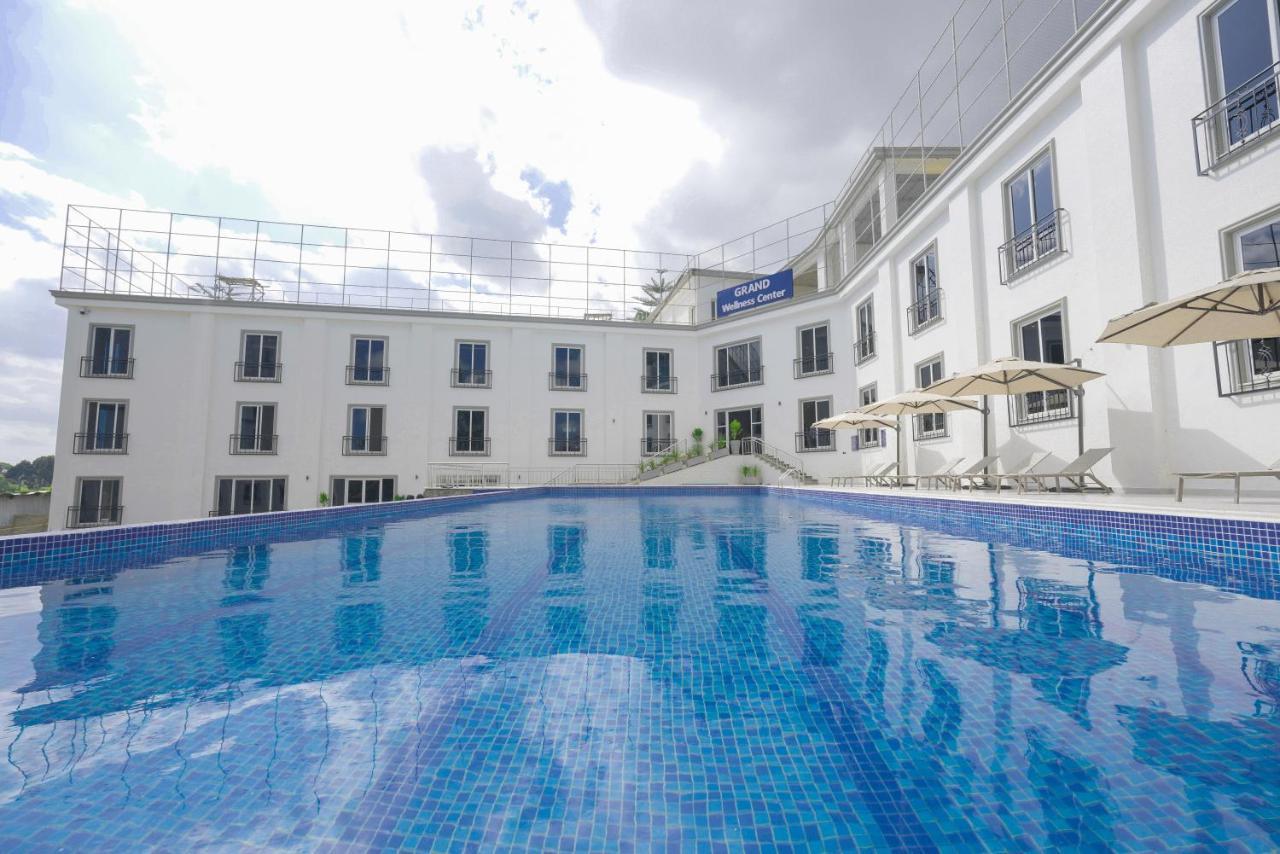 Haile Grand Addis Ababa Exterior photo
